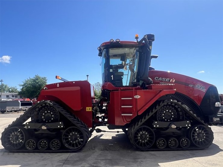 2023-case-ih-steiger-540-image-11