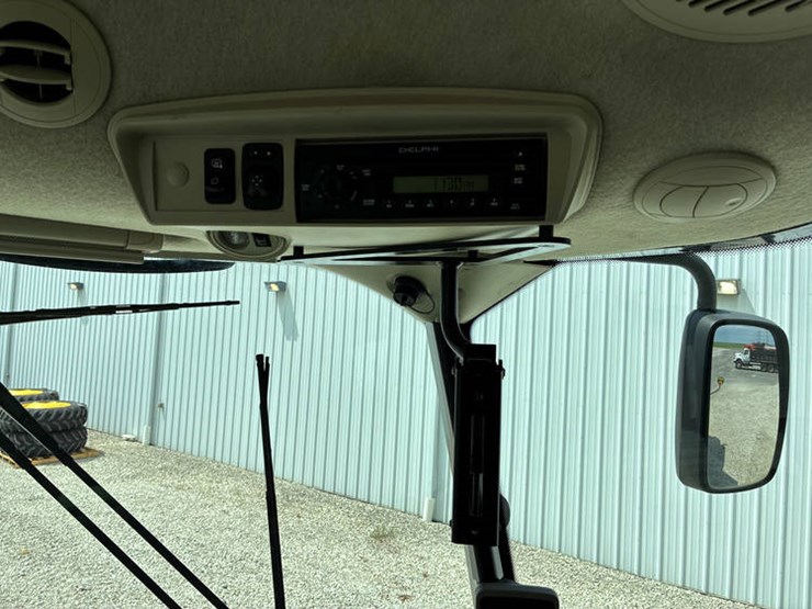 2012-john-deere-s660-image-113