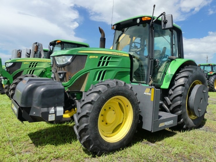 john-deere-6125m-image-2