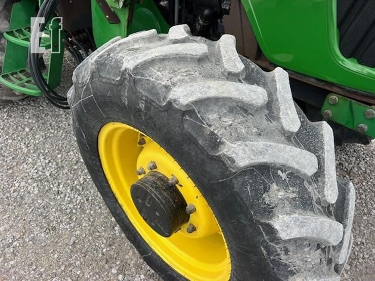2009-john-deere-5093e-image-17