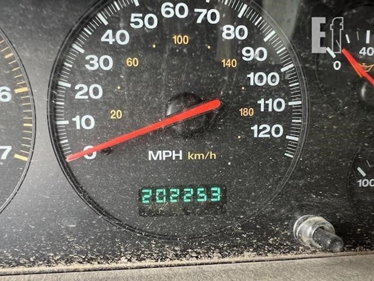 2001-jeep-grand-cherokee-laredo-image-41