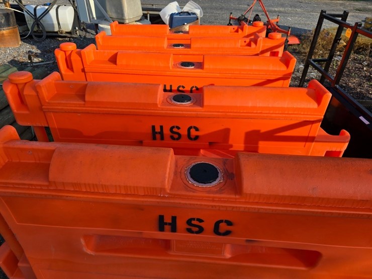 5-6'-orange-plastic-barriers-image-6