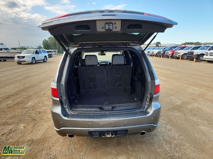 2011-dodge-durango-image-16