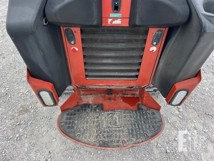 2019-ditch-witch-sk1550-image-14