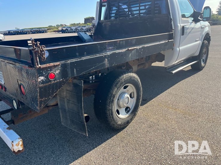 2006-ford-f350-image-35