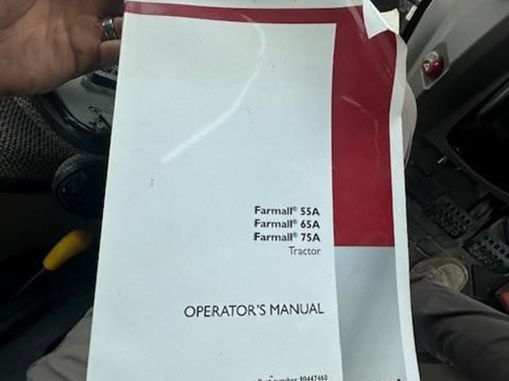 2021-case-ih-farmall-75a-image-21