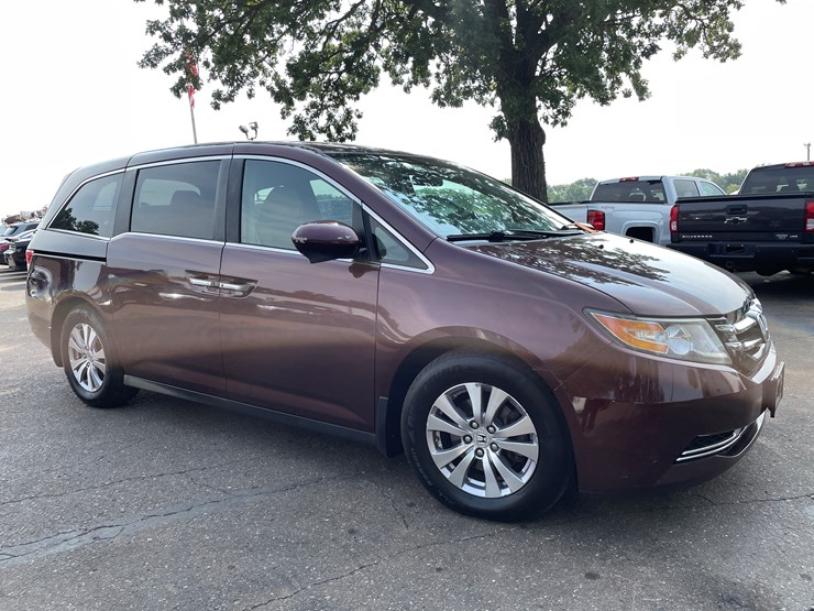 2014-honda-odyssey-image-7