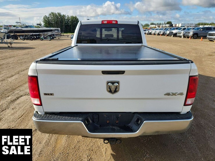 2014-ram-1500-slt-image-19