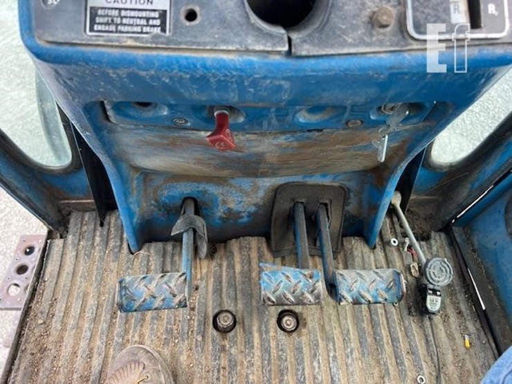 ford-8600-image-33