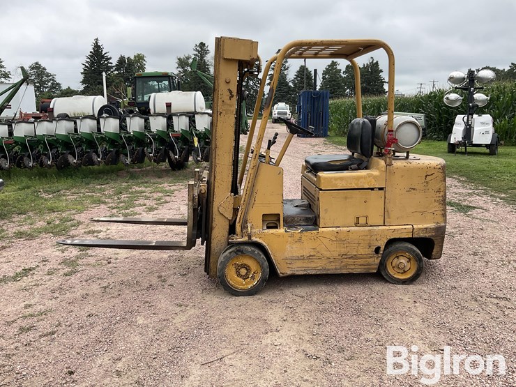 caterpillar-t50b-image-8