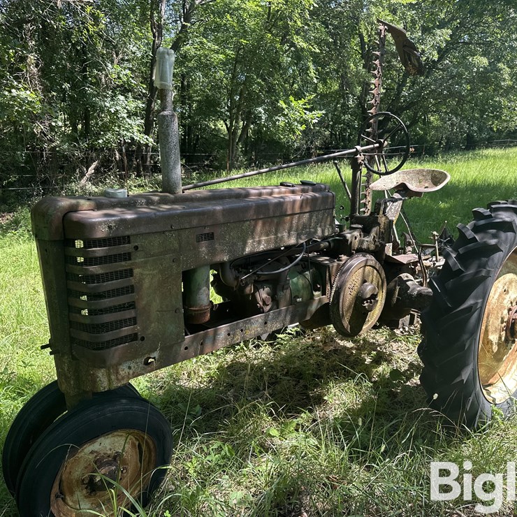 JOHN DEERE H