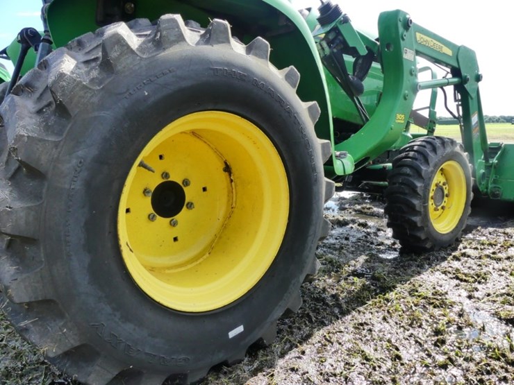 john-deere-3038e-image-6