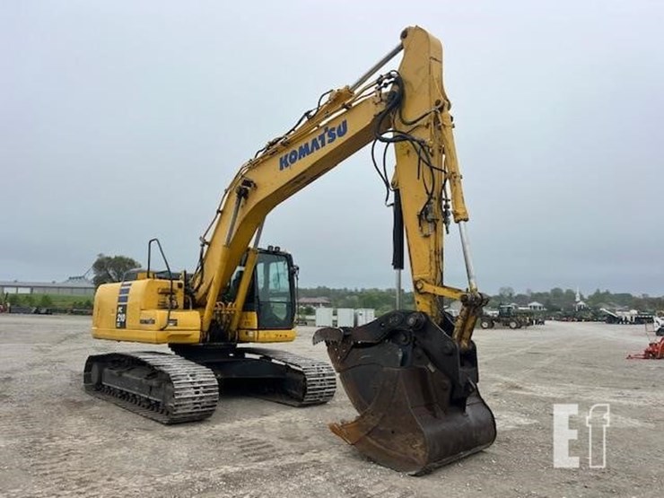 komatsu-pc210-lc-image-9