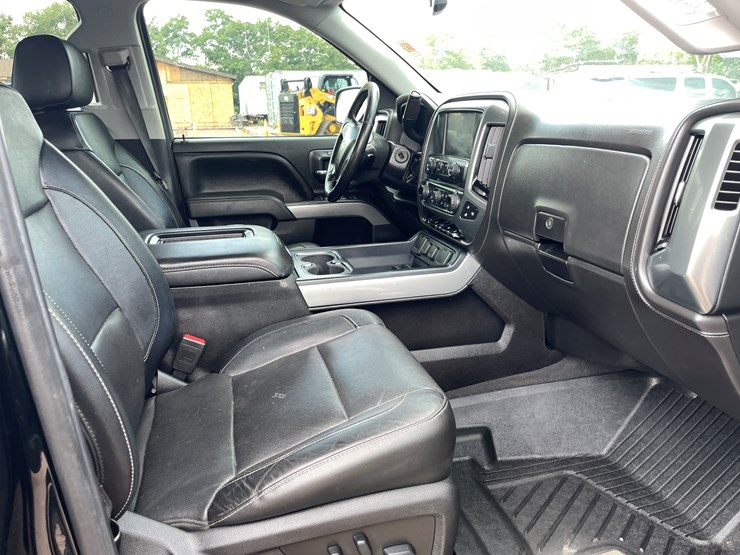 2018-chevrolet-silverado-1500-z71-image-61