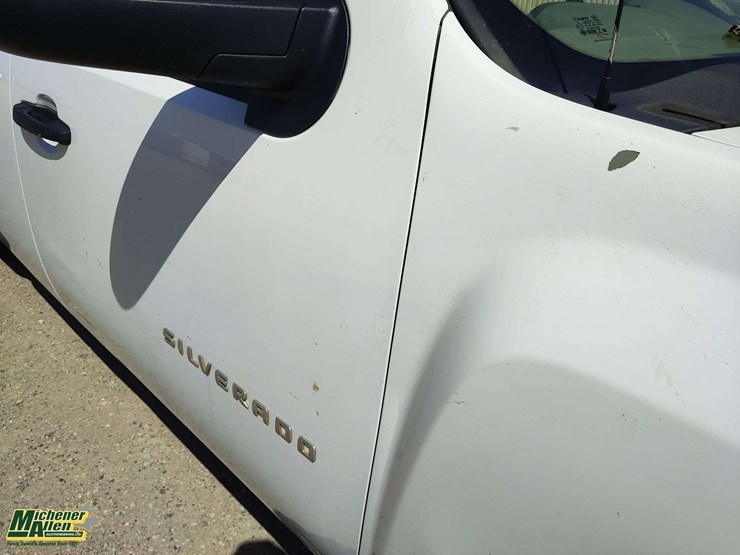 2013-chevrolet-silverado-1500-image-36