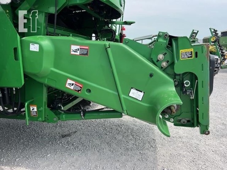 2014-john-deere-s670-image-17