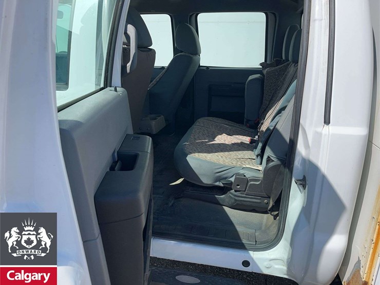 2011-ford-f550-image-8
