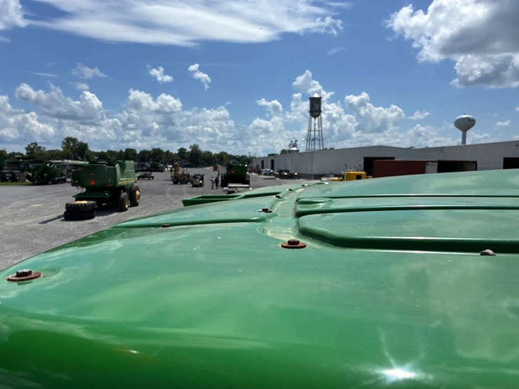 2018-john-deere-8400r-image-72