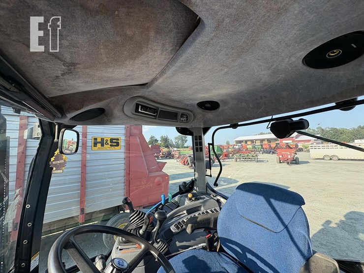 new-holland-ts100a-image-24