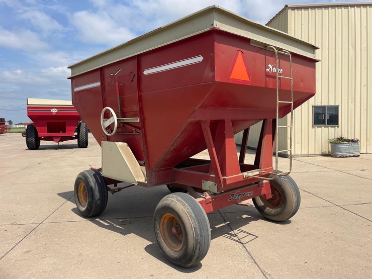 demco-325-image-4