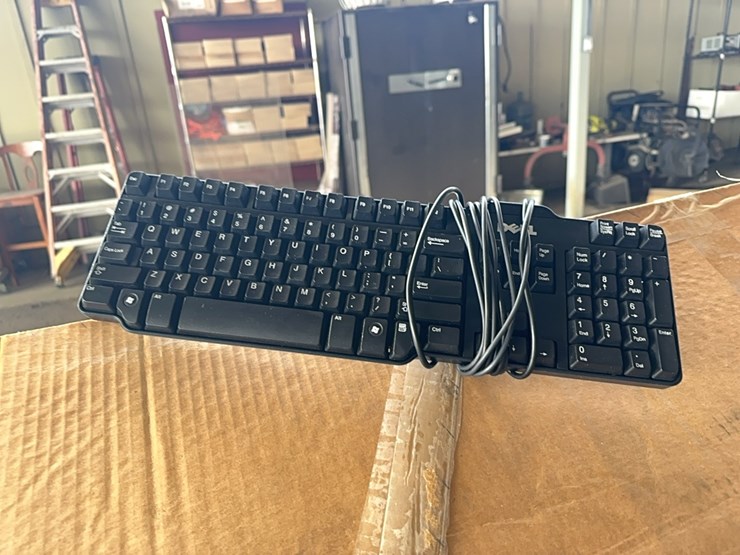 computers-and-key-boards-image-4