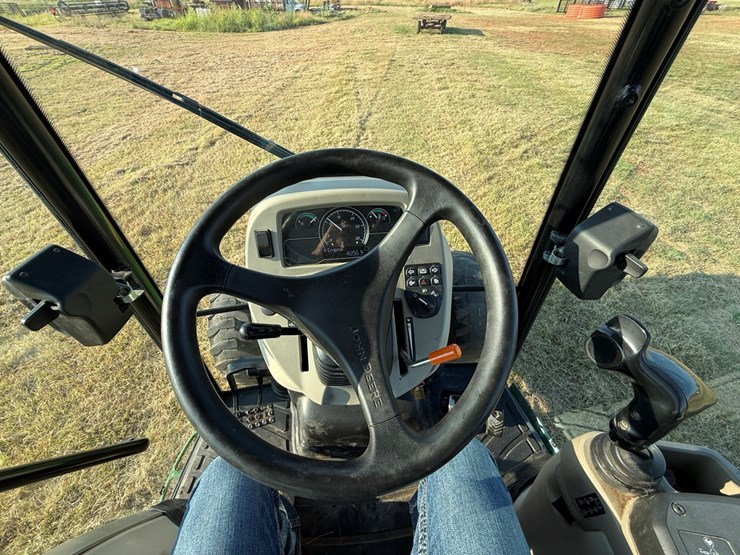 john-deere-4052r-image-23