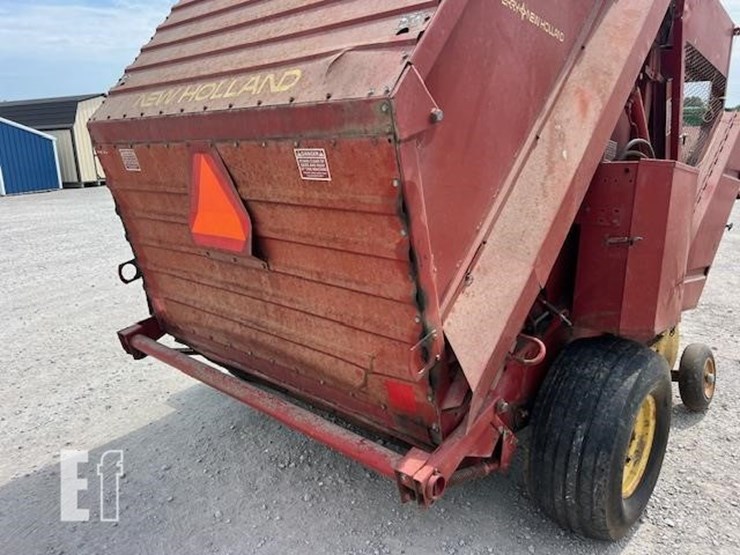 new-holland-852-image-14