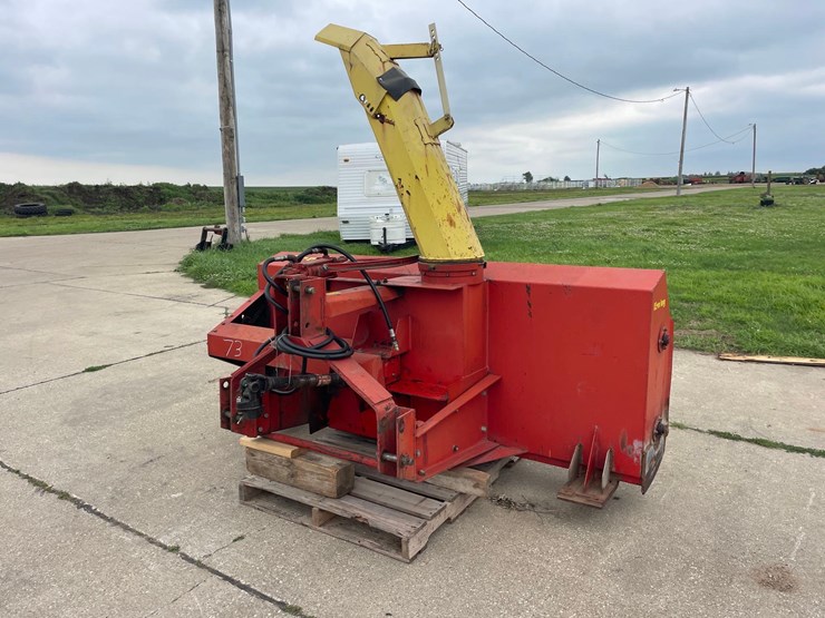 farm-king-960-8ft-snowblower-image-1