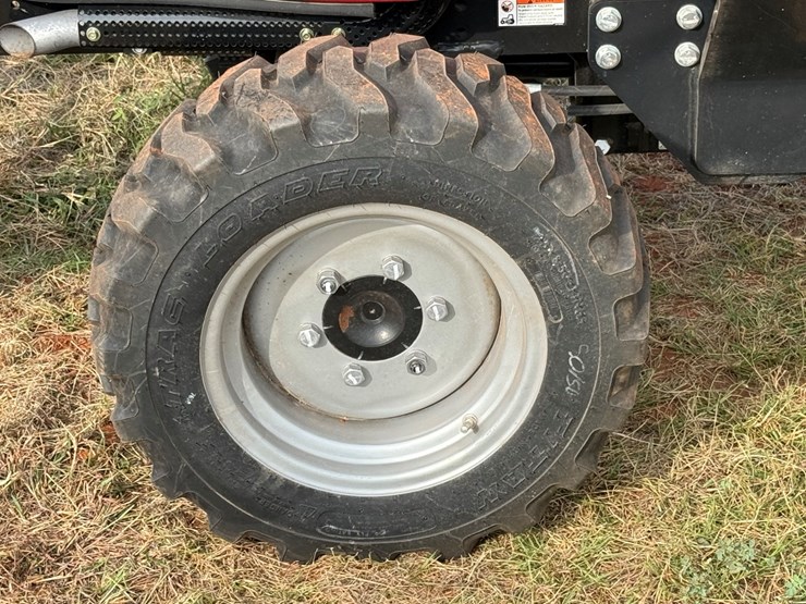 case-ih-farmall-35a-image-14