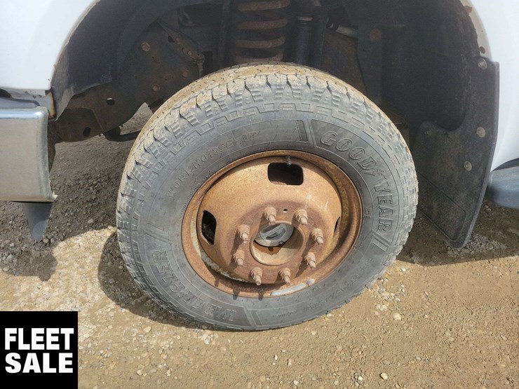 2009-ford-f350-image-22