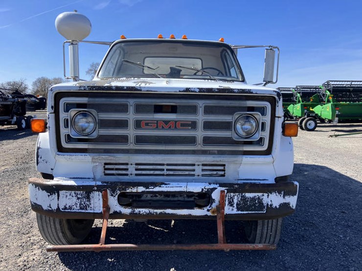 #111477-•-1988-gmc-lime-truck-#v532251-image-5