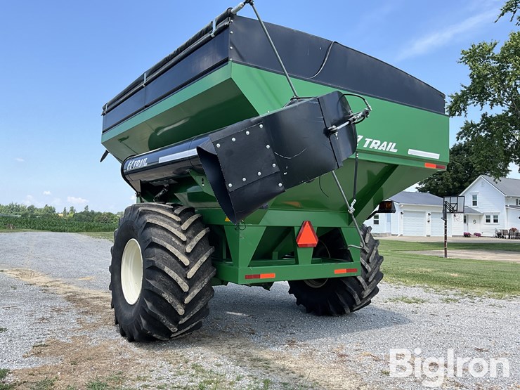 2019-e-z-trail-870-grain-cart-image-7