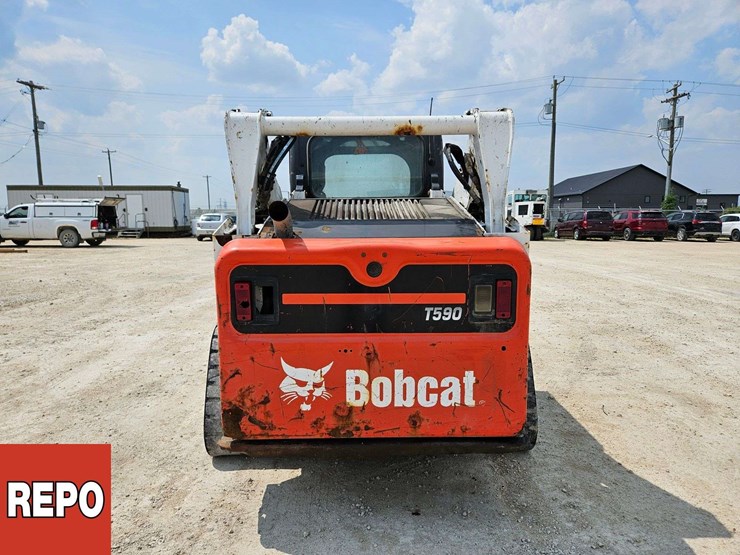 2018-bobcat-t590-image-15