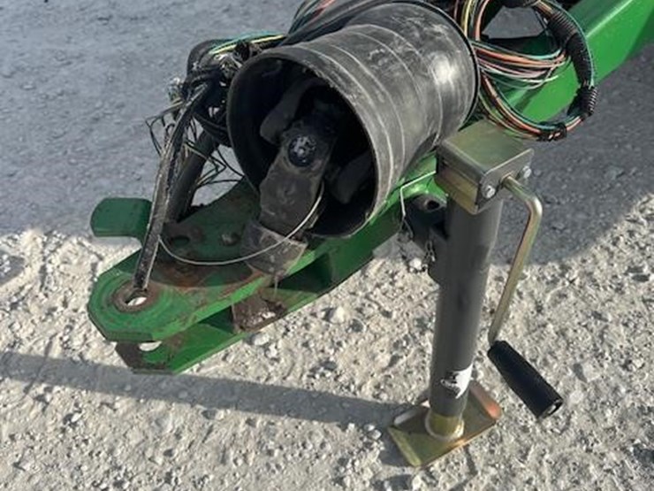 john-deere-566-image-10