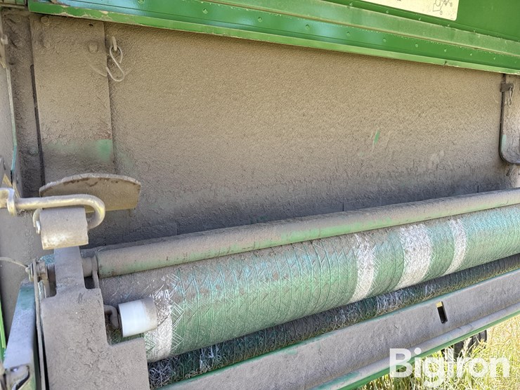 2005-john-deere-567-image-15