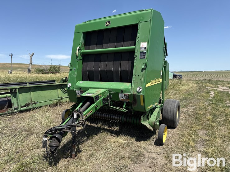 2005-john-deere-567-image-1