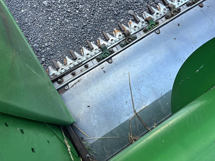 2009-john-deere-635f-image-11