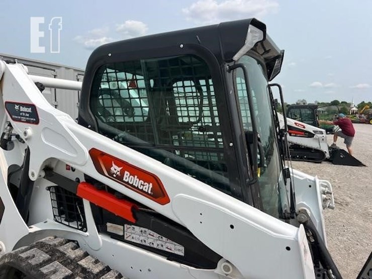 2024-bobcat-t595-image-10
