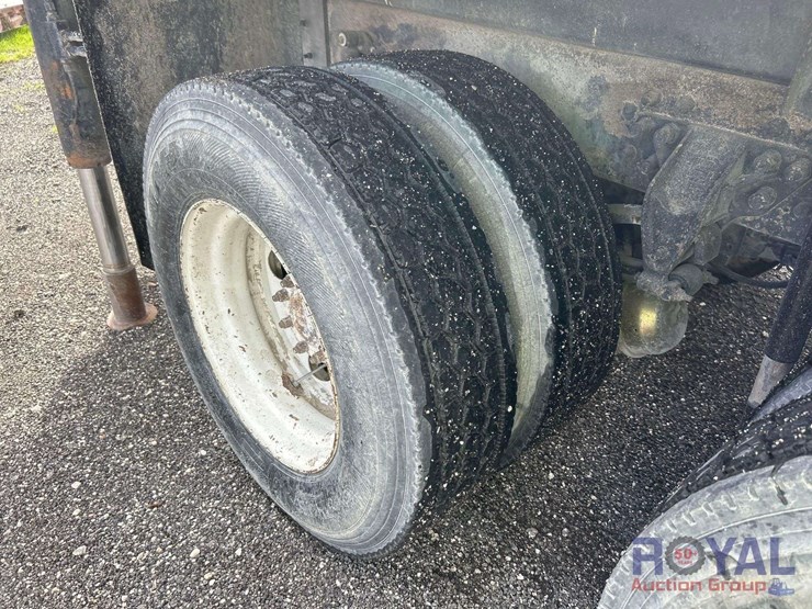 2008-kenworth-t300-image-34