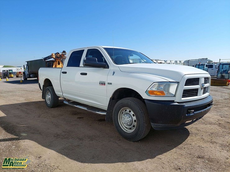 2012-ram-2500-st-image-2