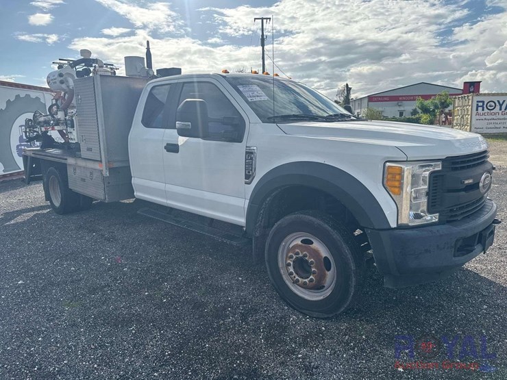 2017-ford-f550-image-2