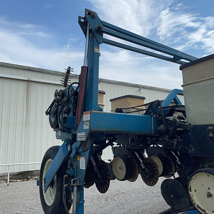 KINZE 2600