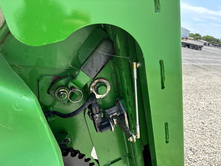 2012-john-deere-s660-image-19