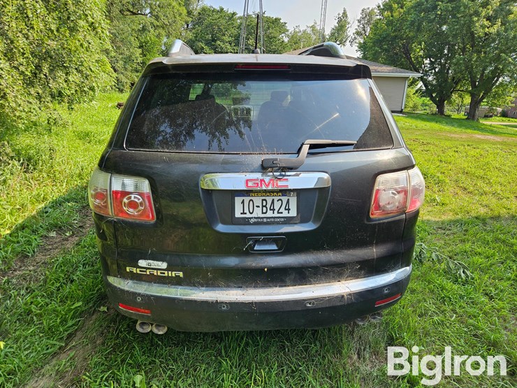 2007-gmc-acadia-image-4
