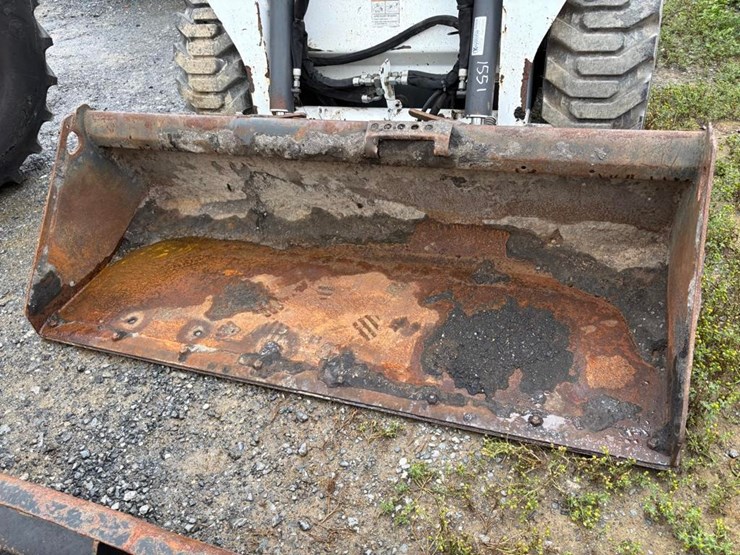 2014-bobcat-s570-image-14