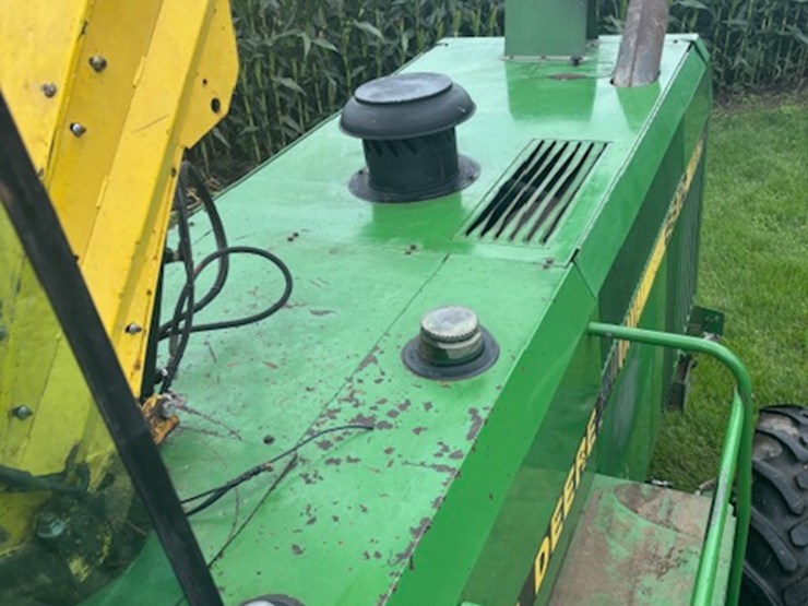 john-deere-6810-image-3