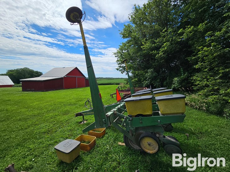 john-deere-7000-image-8