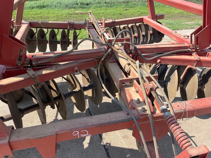 massey-ferguson-820-image-26