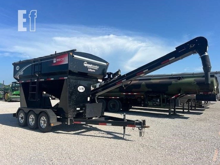 2019-j&m-lc390-image-8