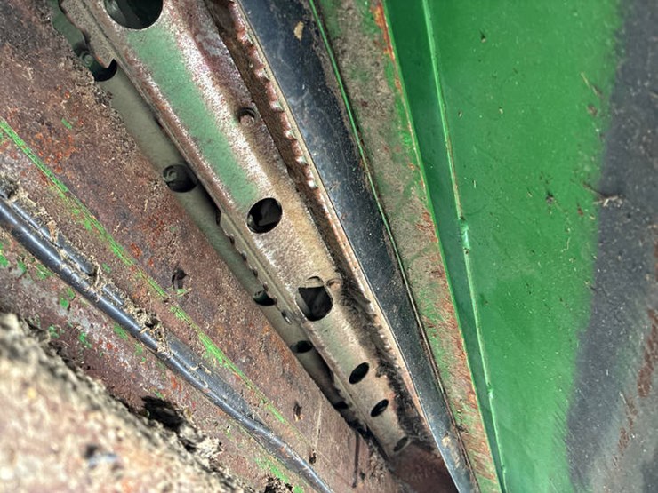 2012-john-deere-s660-image-22